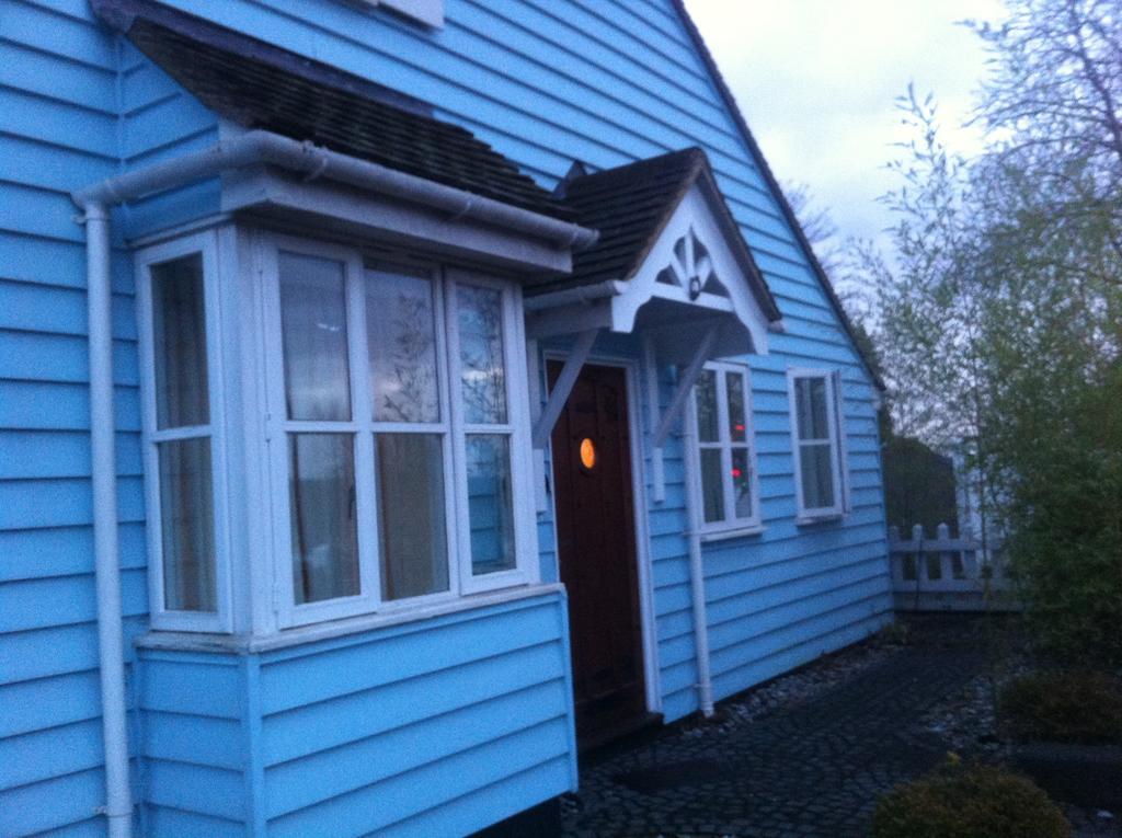 The Greyhound Cottage Чигуел Екстериор снимка